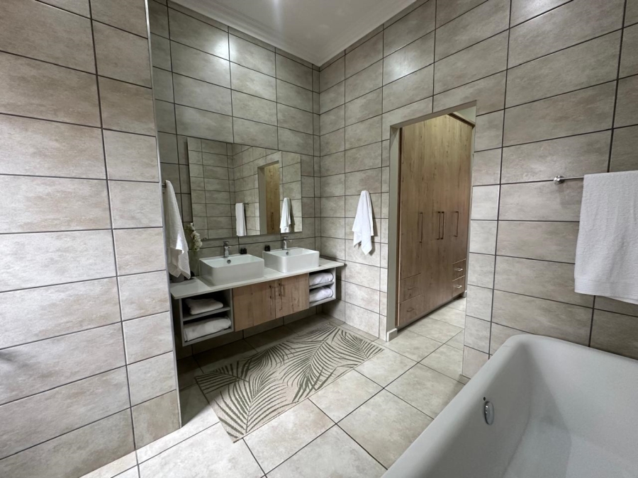 3 Bedroom Property for Sale in Six Fountains Residential Estate Gauteng