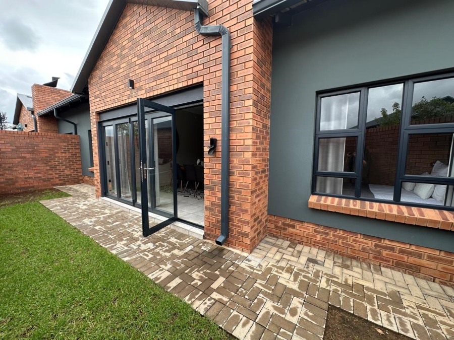 3 Bedroom Property for Sale in Six Fountains Residential Estate Gauteng