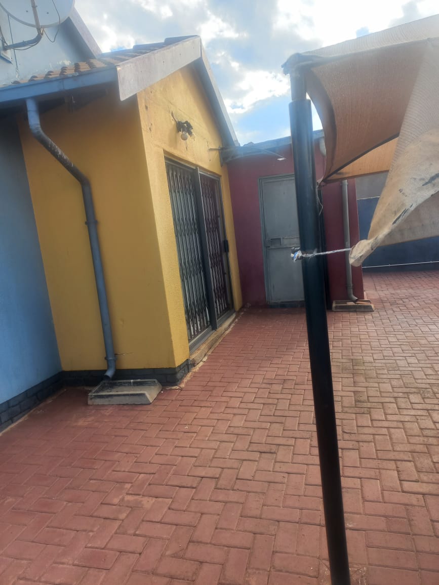 2 Bedroom Property for Sale in Protea Glen Gauteng