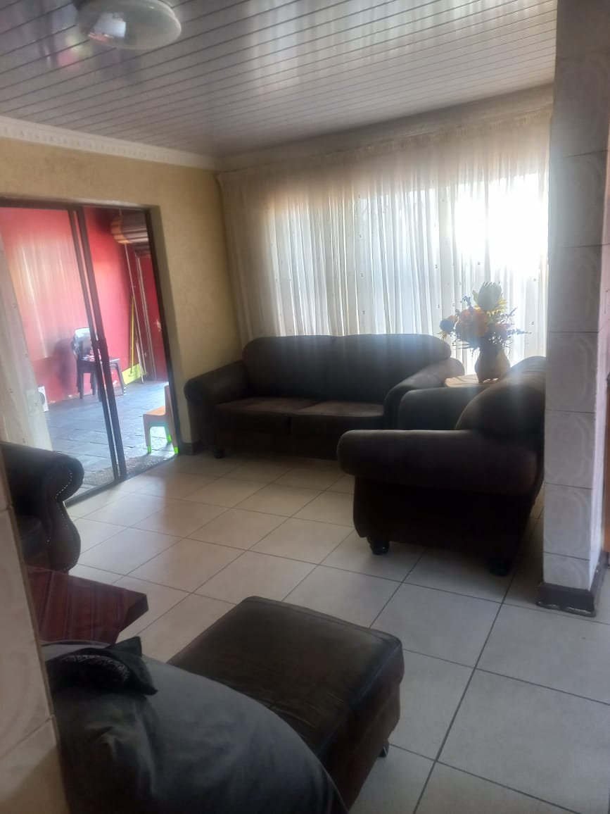 2 Bedroom Property for Sale in Protea Glen Gauteng