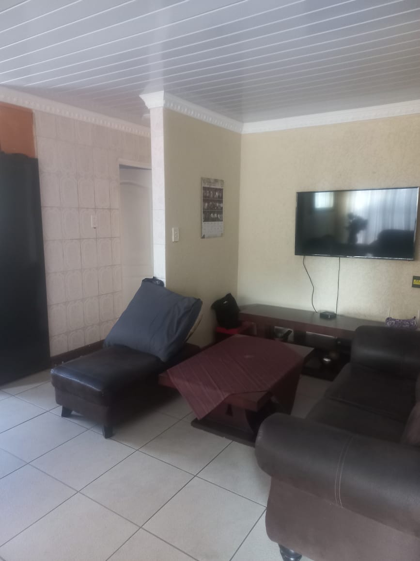 2 Bedroom Property for Sale in Protea Glen Gauteng
