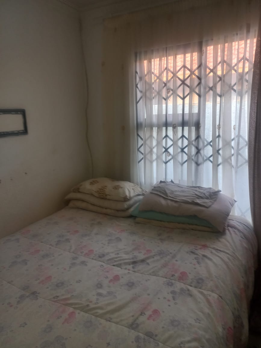 2 Bedroom Property for Sale in Protea Glen Gauteng