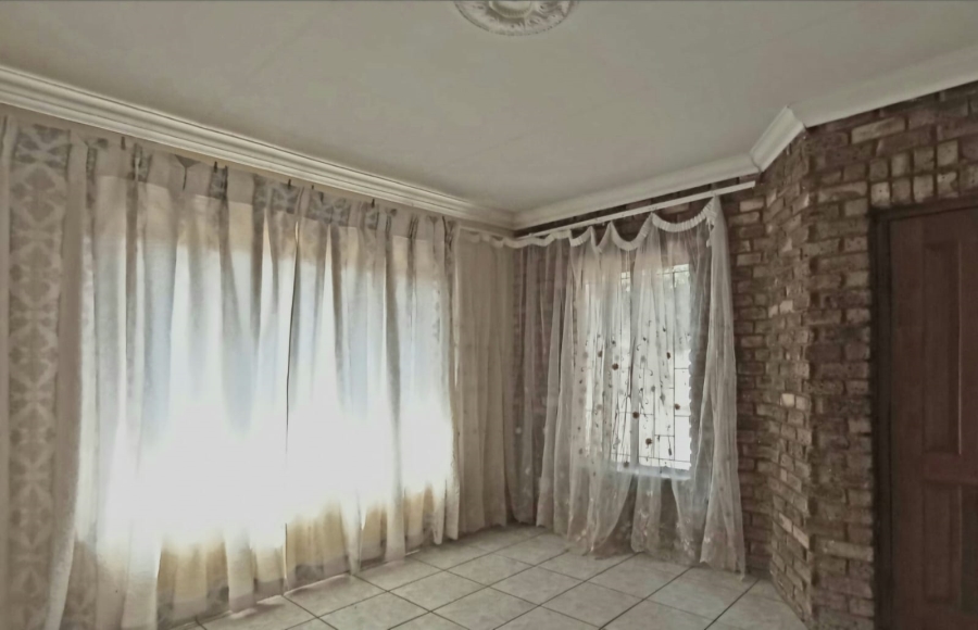 2 Bedroom Property for Sale in The Orchards Gauteng