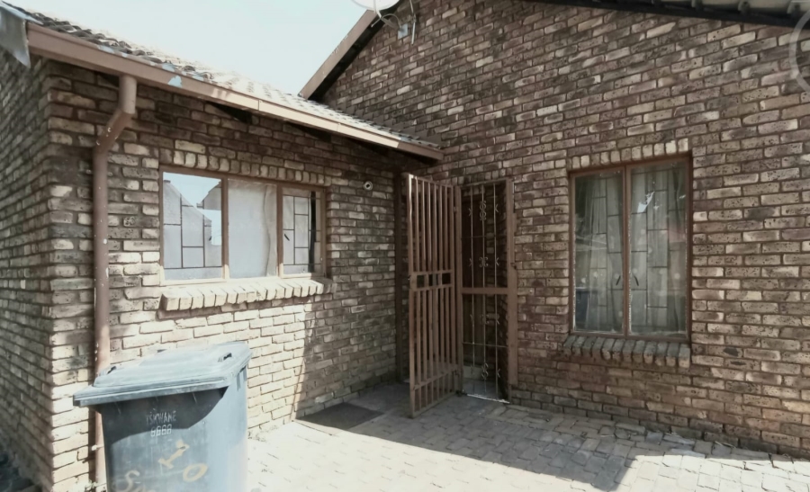 2 Bedroom Property for Sale in The Orchards Gauteng