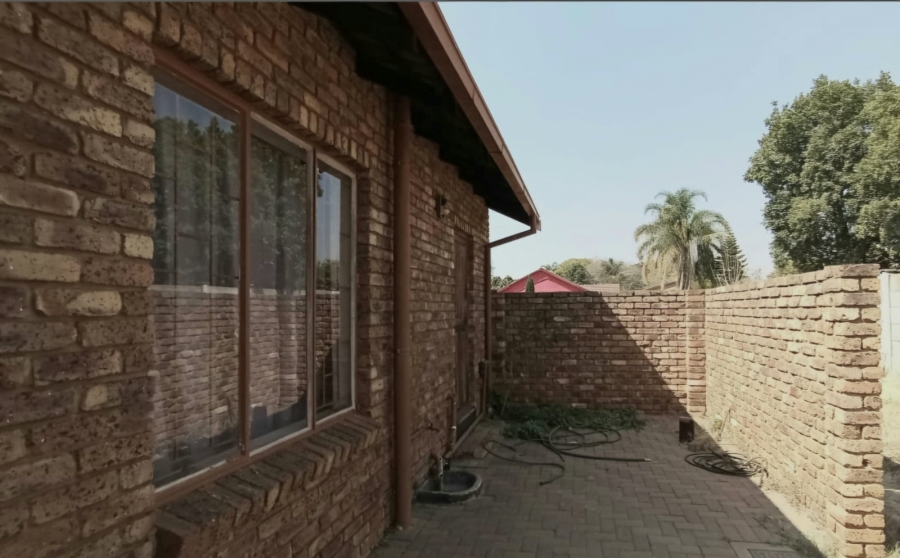 2 Bedroom Property for Sale in The Orchards Gauteng