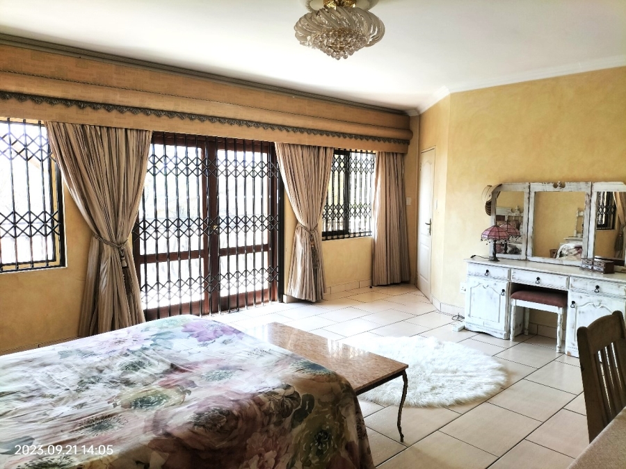 To Let 4 Bedroom Property for Rent in Leeuwfontein Gauteng