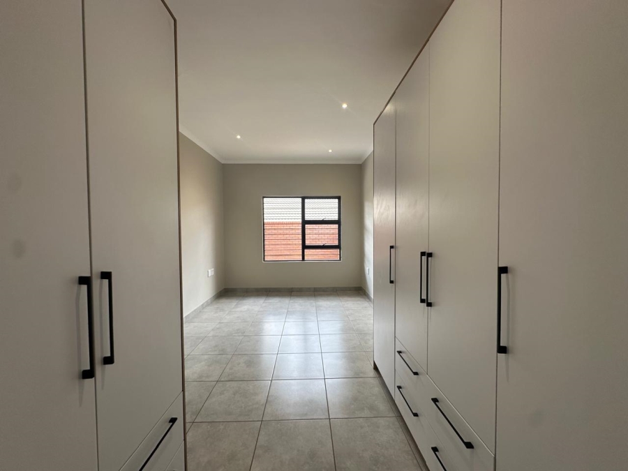 3 Bedroom Property for Sale in Olympus AH Gauteng