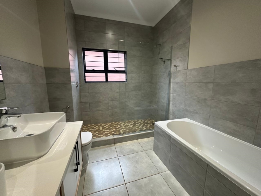 3 Bedroom Property for Sale in Olympus AH Gauteng