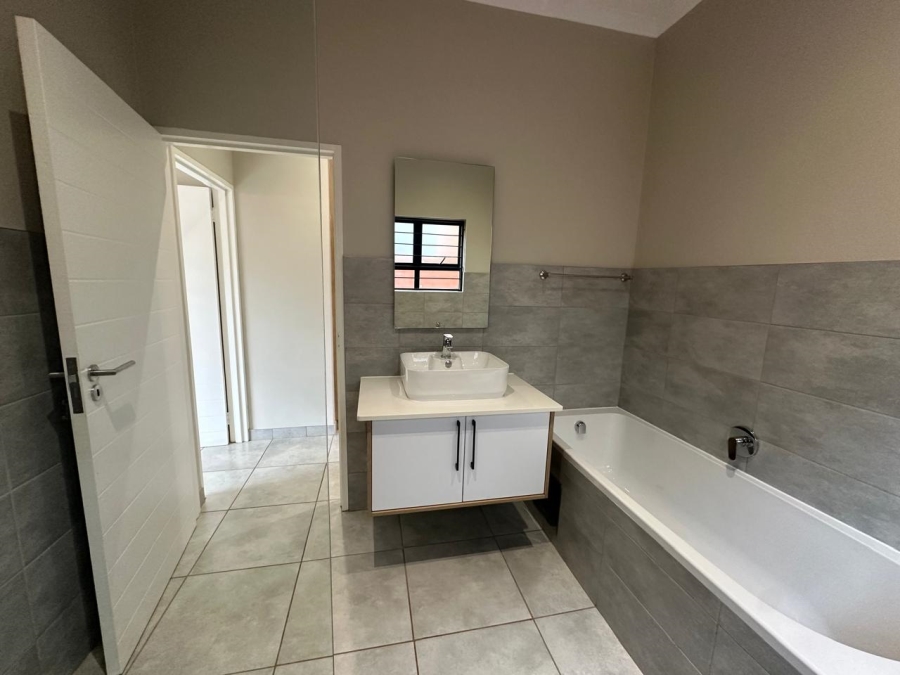 3 Bedroom Property for Sale in Olympus AH Gauteng