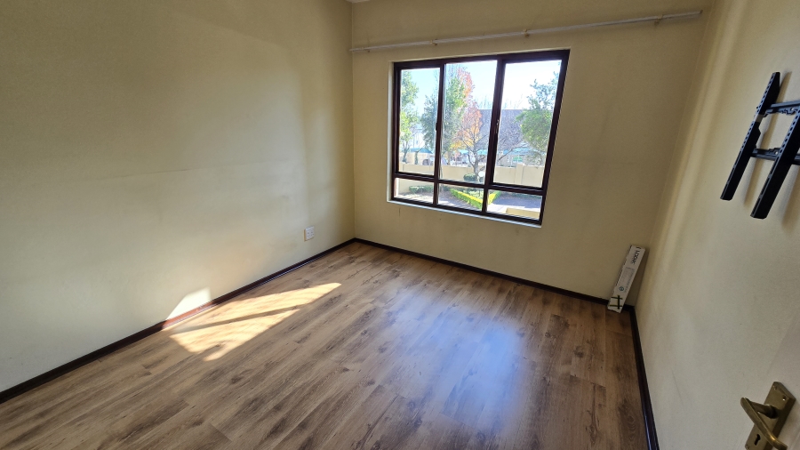 1 Bedroom Property for Sale in Sunninghill Gauteng