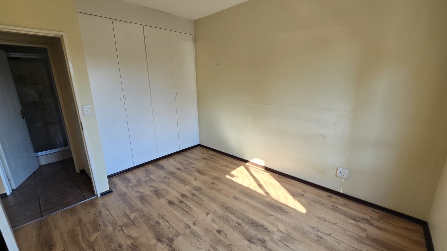 1 Bedroom Property for Sale in Sunninghill Gauteng