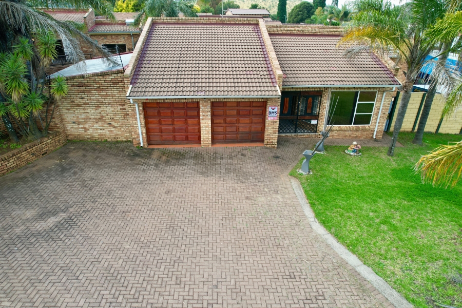 3 Bedroom Property for Sale in Rangeview Gauteng
