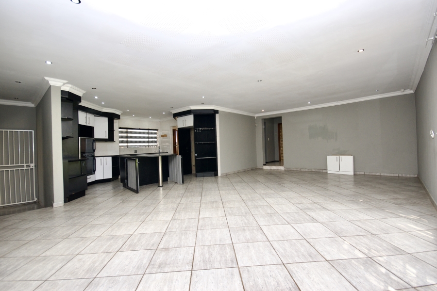 3 Bedroom Property for Sale in Rangeview Gauteng