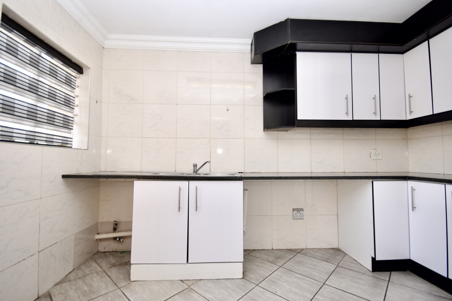 3 Bedroom Property for Sale in Rangeview Gauteng