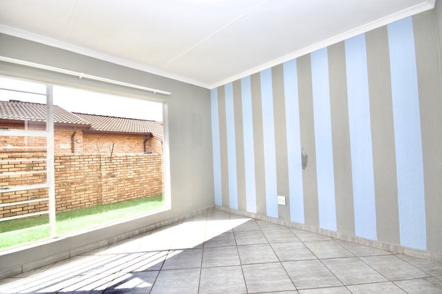 3 Bedroom Property for Sale in Rangeview Gauteng