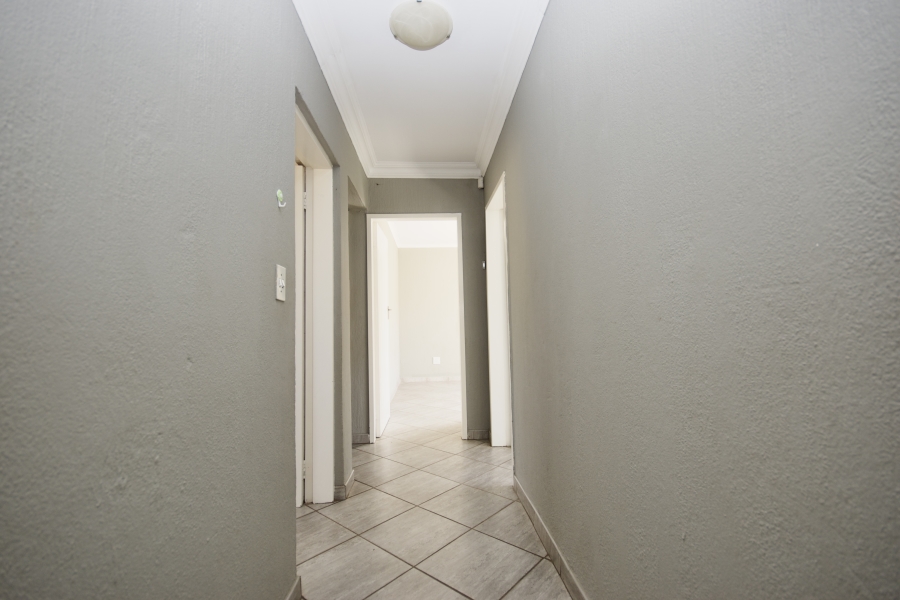 3 Bedroom Property for Sale in Rangeview Gauteng