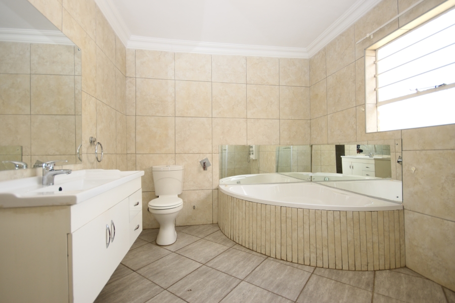 3 Bedroom Property for Sale in Rangeview Gauteng