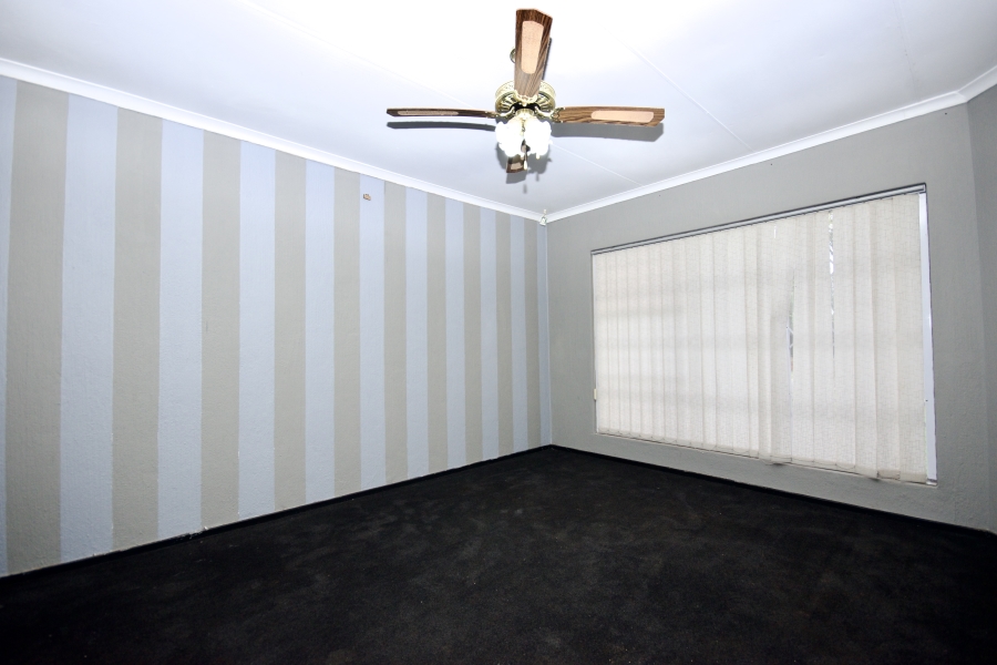 3 Bedroom Property for Sale in Rangeview Gauteng