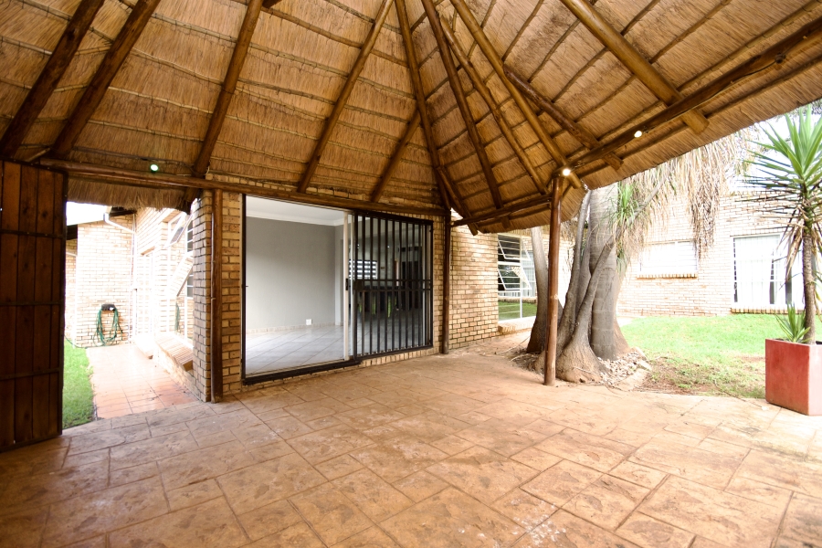 3 Bedroom Property for Sale in Rangeview Gauteng