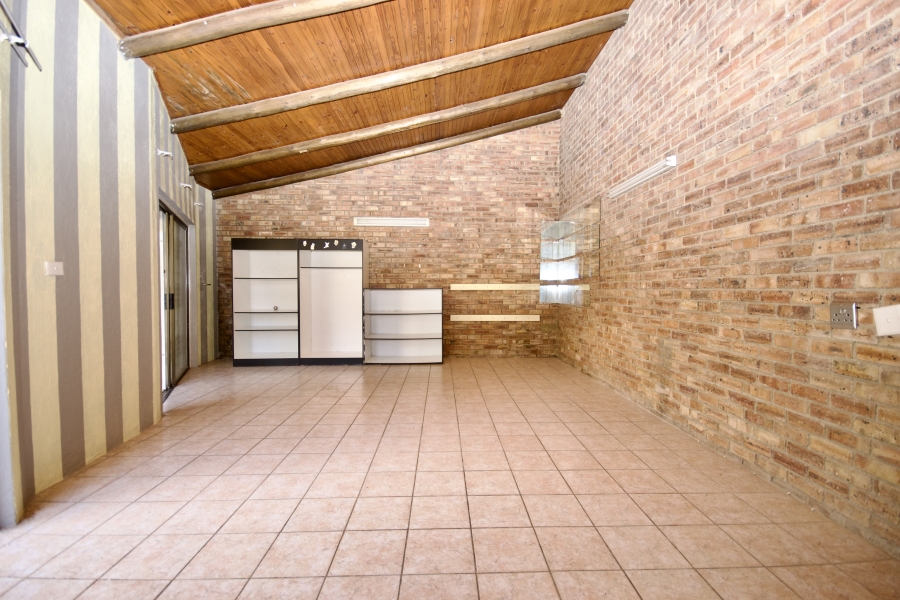 3 Bedroom Property for Sale in Rangeview Gauteng