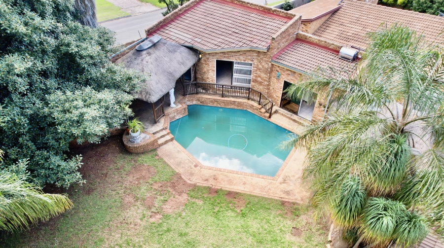 3 Bedroom Property for Sale in Rangeview Gauteng