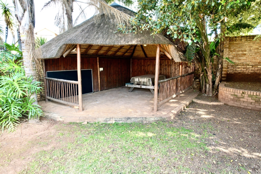 3 Bedroom Property for Sale in Rangeview Gauteng