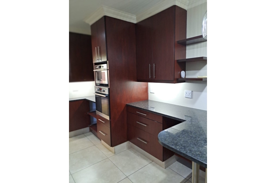 To Let 3 Bedroom Property for Rent in Sandown Gauteng
