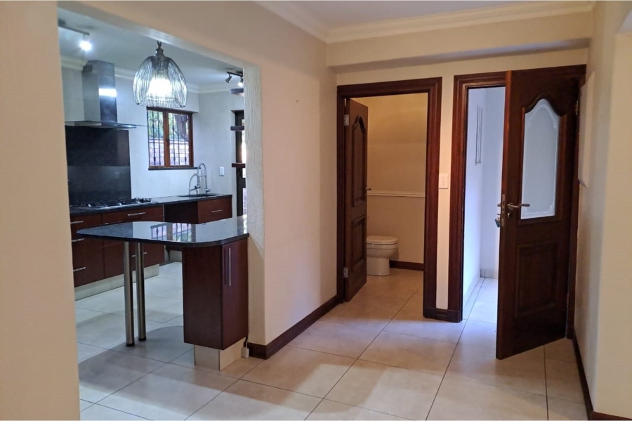 To Let 3 Bedroom Property for Rent in Sandown Gauteng