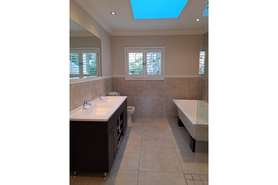 To Let 3 Bedroom Property for Rent in Sandown Gauteng