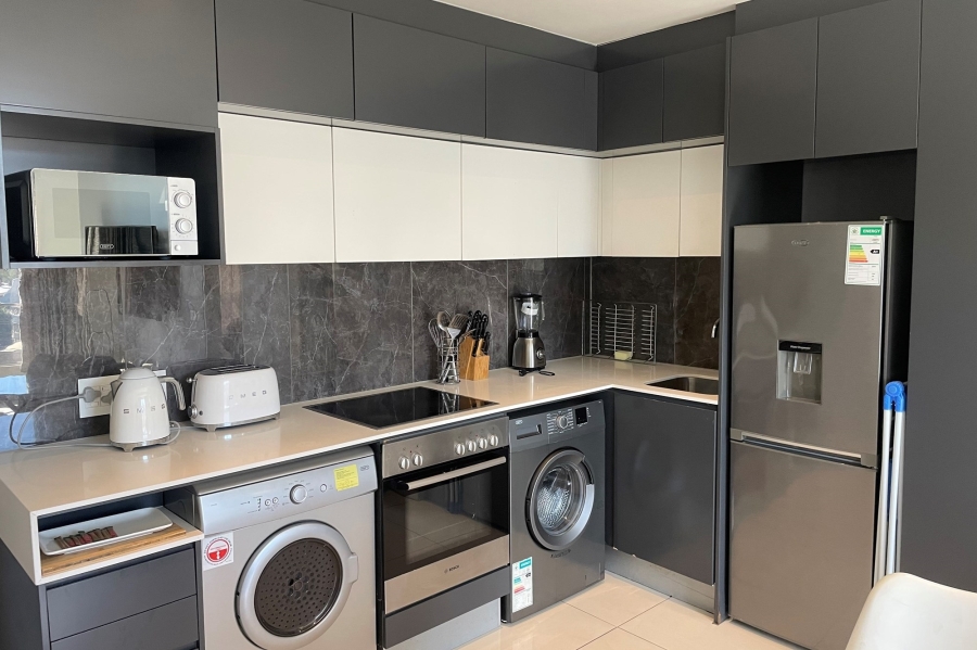 To Let 1 Bedroom Property for Rent in Sandown Gauteng