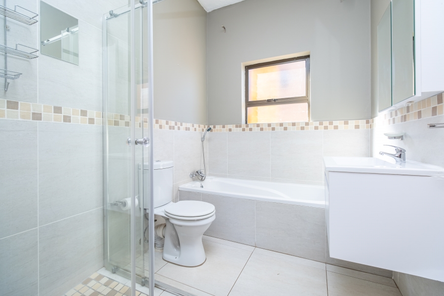 3 Bedroom Property for Sale in Noordheuwel Gauteng