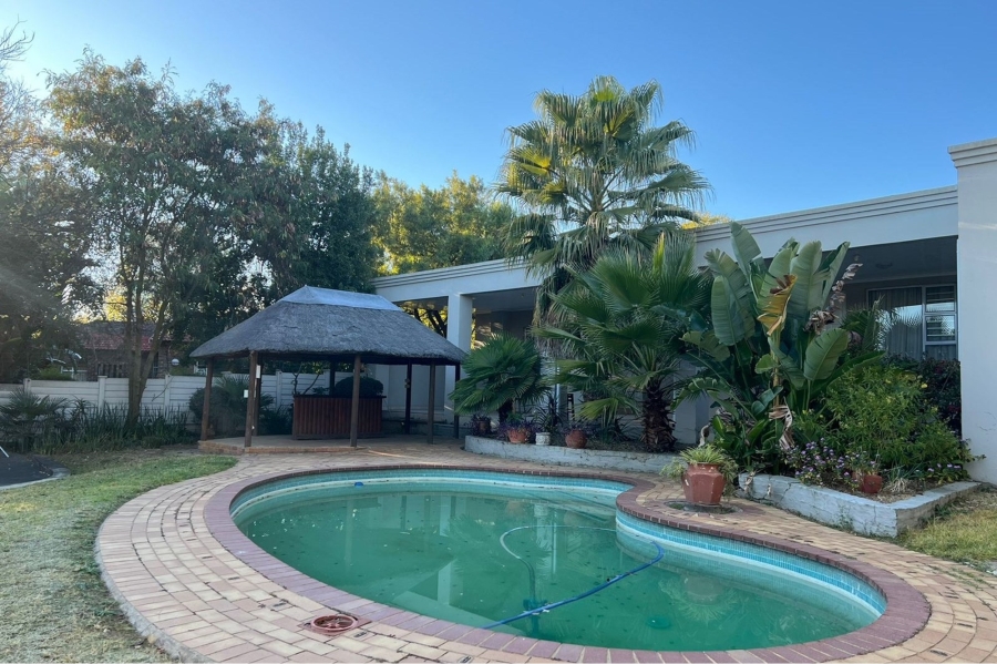 To Let 1 Bedroom Property for Rent in Morningside Manor Gauteng
