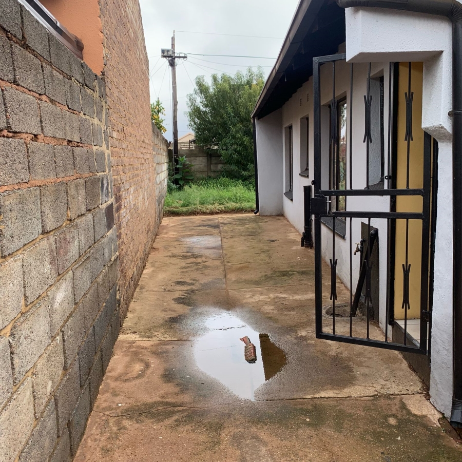 3 Bedroom Property for Sale in Kagiso Gauteng