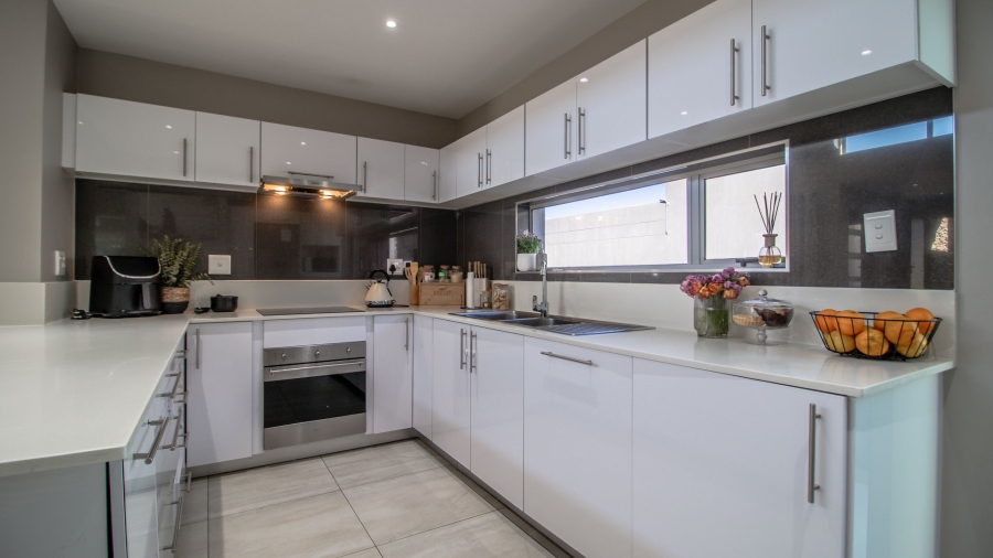 3 Bedroom Property for Sale in Eye of Africa Gauteng