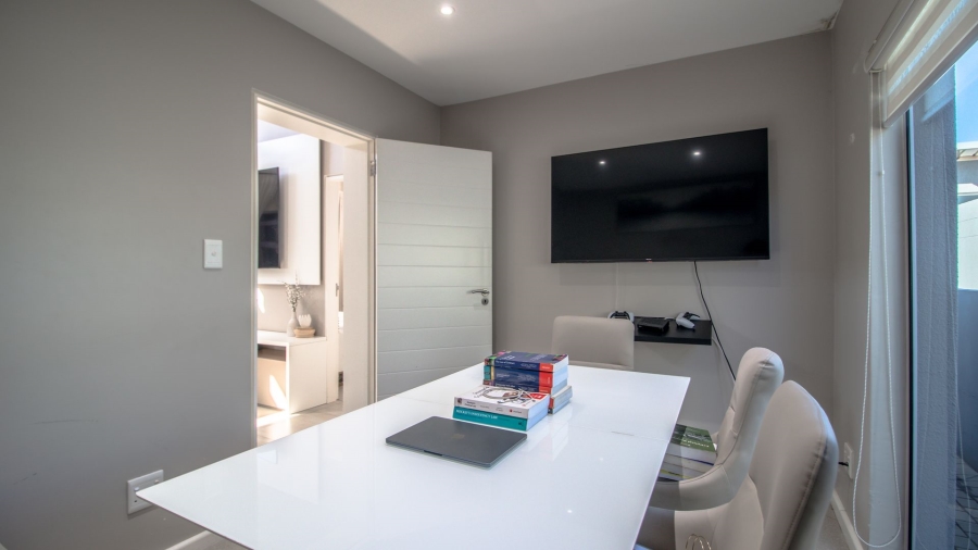 3 Bedroom Property for Sale in Eye of Africa Gauteng