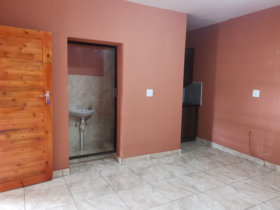 5 Bedroom Property for Sale in Soshanguve M Gauteng