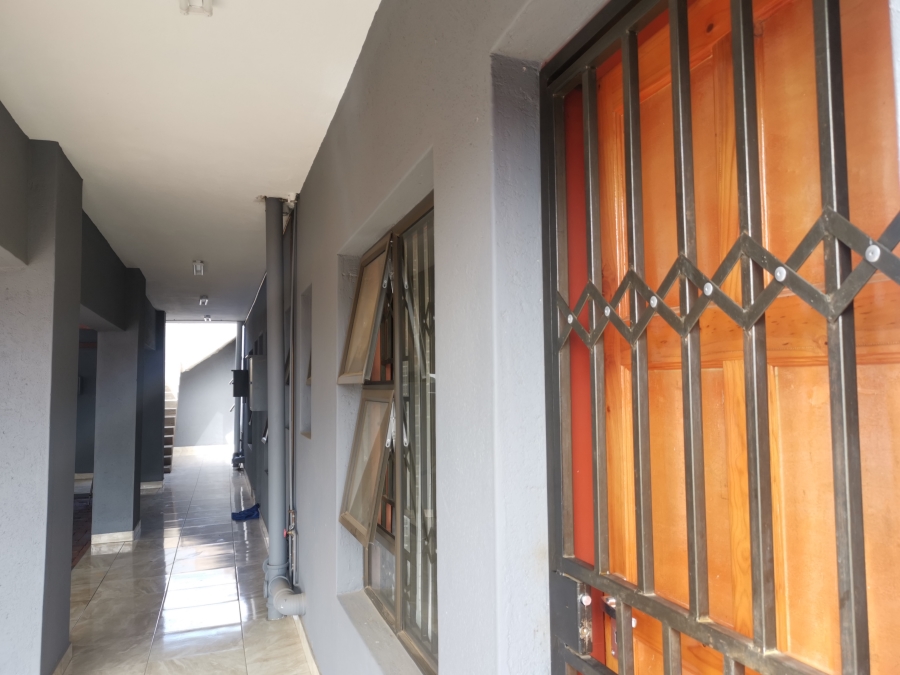 5 Bedroom Property for Sale in Soshanguve M Gauteng
