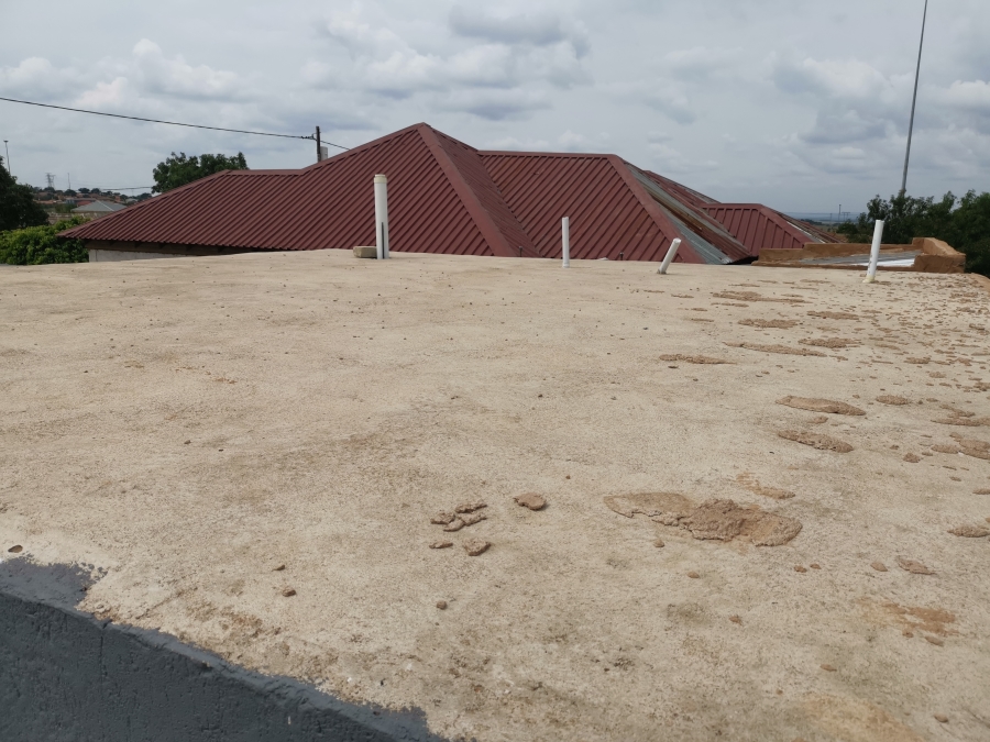 5 Bedroom Property for Sale in Soshanguve M Gauteng