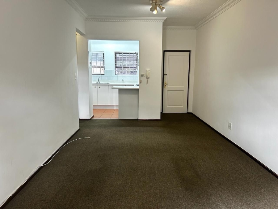 1 Bedroom Property for Sale in Oaklands Gauteng