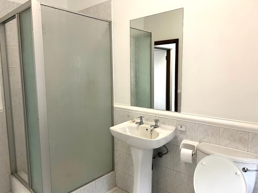 1 Bedroom Property for Sale in Oaklands Gauteng