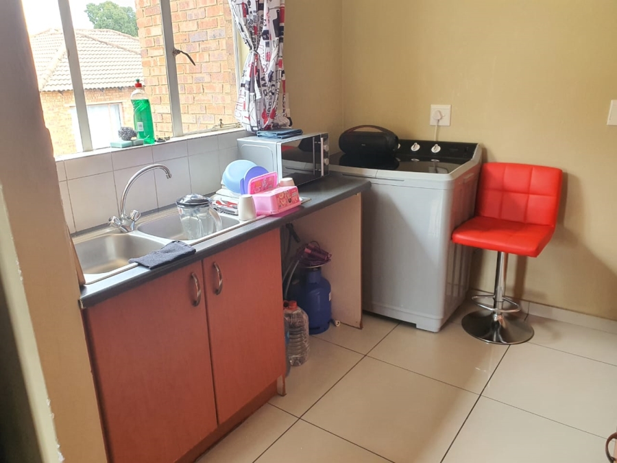 2 Bedroom Property for Sale in Birchleigh Gauteng