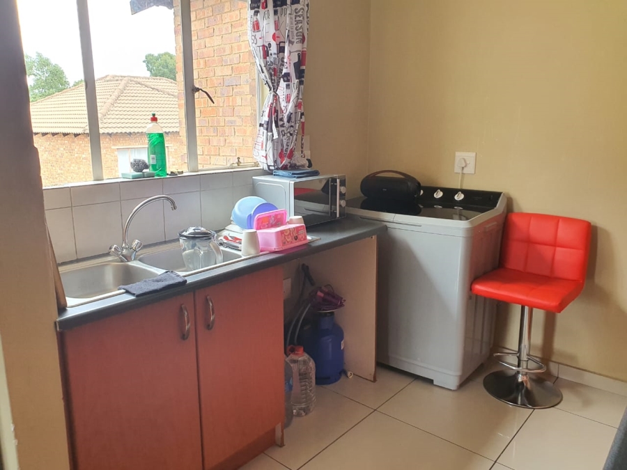 2 Bedroom Property for Sale in Birchleigh Gauteng