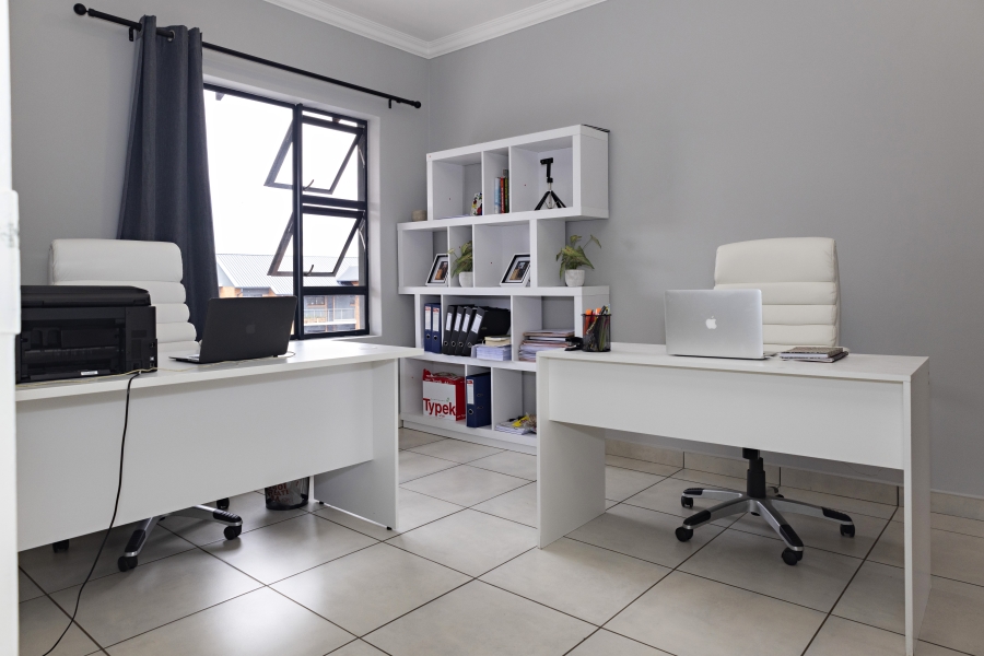 2 Bedroom Property for Sale in Six Fountains Residential Estate Gauteng