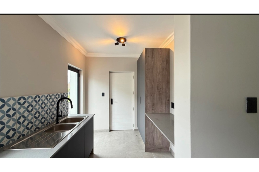 4 Bedroom Property for Sale in Blue Valley Golf Estate Gauteng