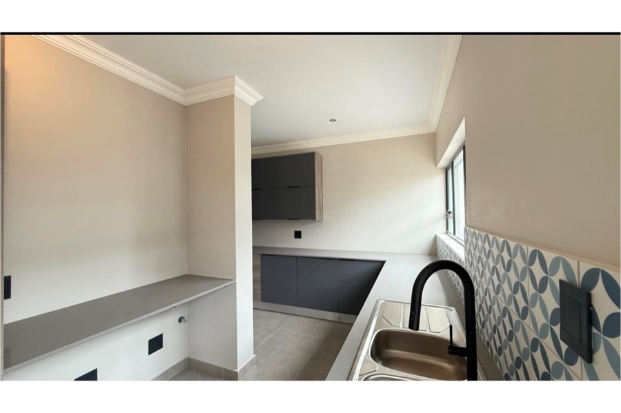 4 Bedroom Property for Sale in Blue Valley Golf Estate Gauteng