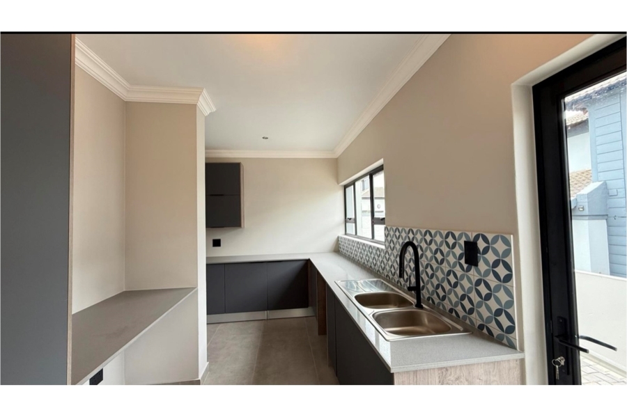 4 Bedroom Property for Sale in Blue Valley Golf Estate Gauteng