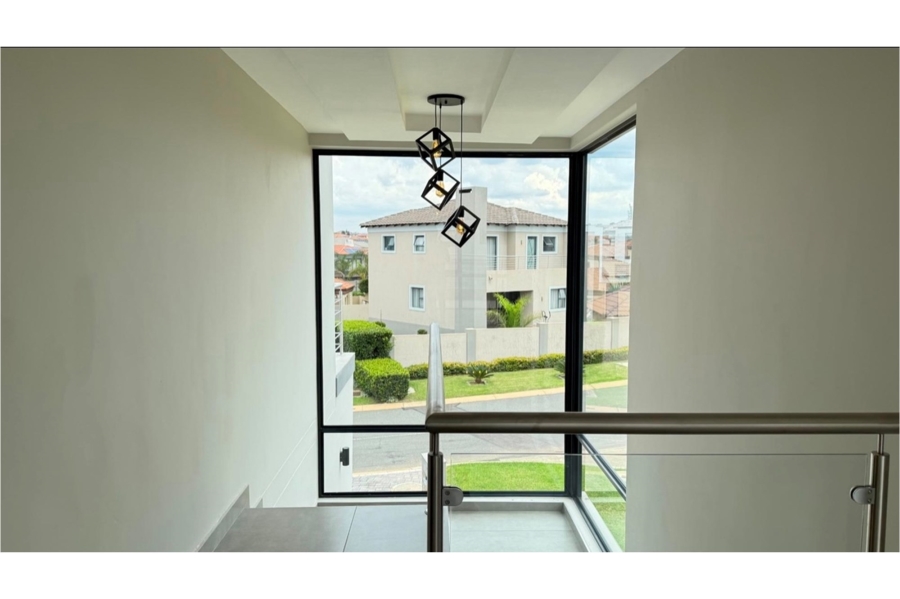 4 Bedroom Property for Sale in Blue Valley Golf Estate Gauteng