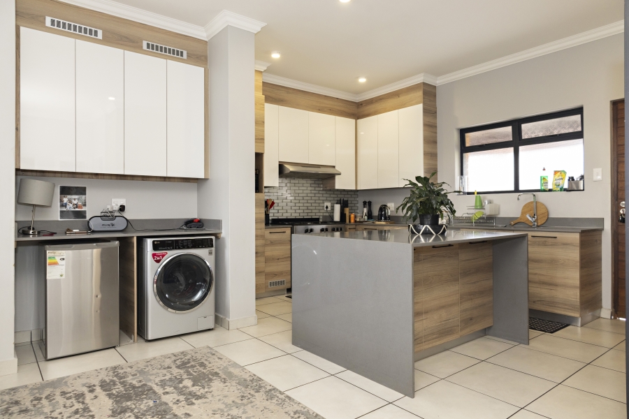 3 Bedroom Property for Sale in Six Fountains Residential Estate Gauteng
