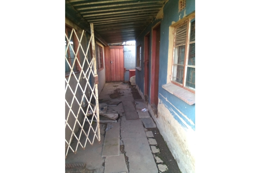 2 Bedroom Property for Sale in Tsakane Gauteng