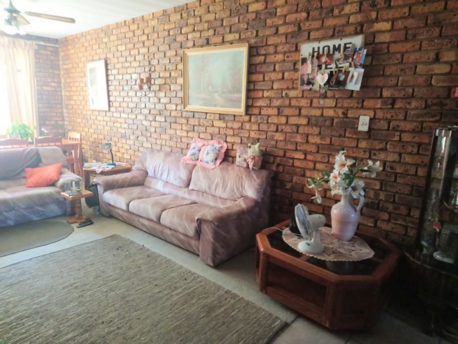 2 Bedroom Property for Sale in Pretoria North Gauteng